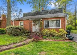 Short-sale in  WARWICK AVE Fairfax, VA 22030