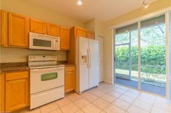 Short-sale in  ROUNDSTONE CIR Fort Myers, FL 33967