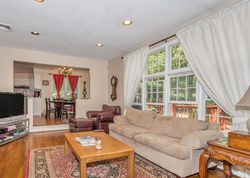 Short-sale in  SAINT GEORGE CT Melville, NY 11747