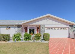 Short-sale Listing in GREEN MANOR DR SUN CITY CENTER, FL 33573