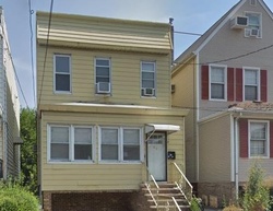 Short-sale in  W 13TH ST Bayonne, NJ 07002