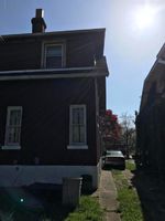 Short-sale in  S 40TH ST Louisville, KY 40211