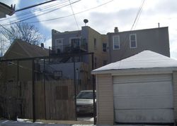 Short-sale in  W DIVISION ST Chicago, IL 60651
