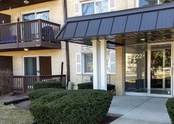 Short-sale in  S GOEBBERT RD  Arlington Heights, IL 60005