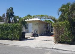 Short-sale in  N J TER Lake Worth, FL 33460