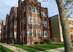 Short-sale in  S HALE AVE W Chicago, IL 60643
