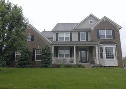 Short-sale in  WAGON RD Elgin, IL 60124