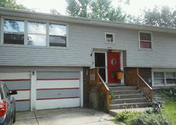 Short-sale in  PETERSON AVE Chicago Heights, IL 60411