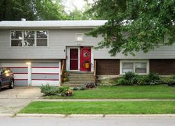 Short-sale Listing in PETERSON AVE CHICAGO HEIGHTS, IL 60411