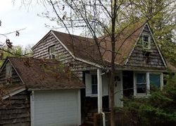 Short-sale in  WHITEBRIDGE RD Millington, NJ 07946