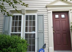 Short-sale in  SELKIRK CIR Bristow, VA 20136