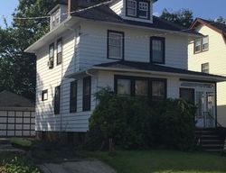 Short-sale in  CHAPMAN ST Newark, NJ 07106