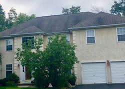 Short-sale in  FAIRWAY CT Quakertown, PA 18951