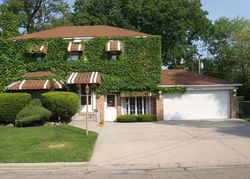 Short-sale in  THEOBALD RD Morton Grove, IL 60053