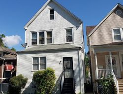 Short-sale Listing in E 89TH ST CHICAGO, IL 60619