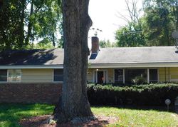 Short-sale Listing in COLLETT DR SAINT LOUIS, MO 63136