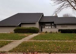 Short-sale in  JEFFERY DR Mahomet, IL 61853