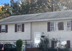 Short-sale Listing in THELMA DR UNION, NJ 07083