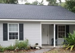 Short-sale Listing in CEDAR GROVE CIR BEAUFORT, SC 29902