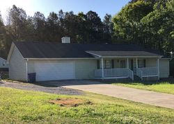  Estates Ct, Stockbridge GA