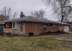 Short-sale Listing in W 163RD ST MARKHAM, IL 60428