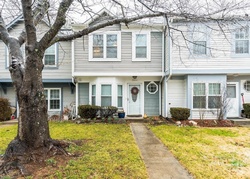 Short-sale in  CLIFF SWALLOW WAY Rockville, MD 20853