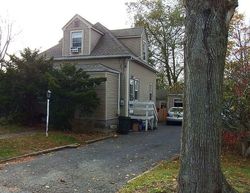 Short-sale in  10TH AVE West Babylon, NY 11704