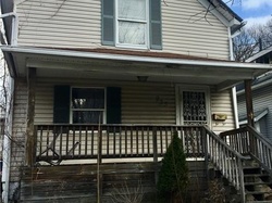 Short-sale in  SNYDER ST Akron, OH 44307