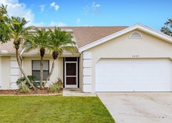 Short-sale in  8TH AVE E Bradenton, FL 34208