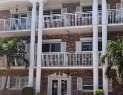 Short-sale Listing in HILLSBORO MILE APT 334 POMPANO BEACH, FL 33062