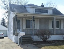 Short-sale in  SAINT GERTRUDE ST Saint Clair Shores, MI 48081