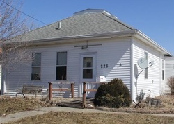 Short-sale in  E 12TH ST N Newton, IA 50208