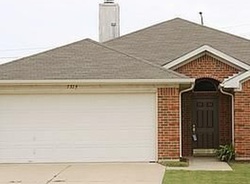  Fossil Hill Dr, Arlington TX