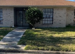 Short-sale in  TURTLE CREEK DR Port Arthur, TX 77642