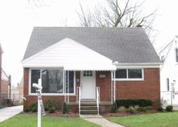 Sheriff-sale Listing in LOCHMOOR ST HARPER WOODS, MI 48225