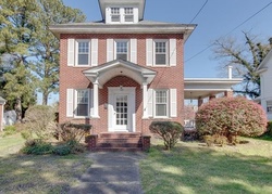 Short-sale in  SHENANDOAH ST Portsmouth, VA 23707