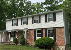 Short-sale Listing in APPLEGATE DR STERLING, VA 20164