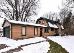 Short-sale in  PERKINS RD Woodstock, IL 60098