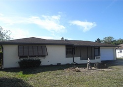 Short-sale in  SE 17TH ST Cape Coral, FL 33990