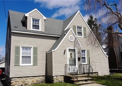 Short-sale in  GREENWOOD AVE Waterbury, CT 06704