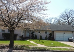 Short-sale Listing in S LONG BEACH AVE FREEPORT, NY 11520