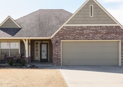 Short-sale in  W 135TH ST N Skiatook, OK 74070