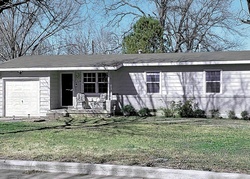 Sheriff-sale Listing in CIRCLE DR ARLINGTON, TX 76010