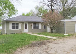 Short-sale in  S LAWN ST Windsor, MO 65360