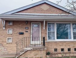 Short-sale in  W 68TH ST Chicago, IL 60629