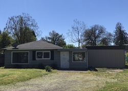 Short-sale in  15TH AVE SE Albany, OR 97322