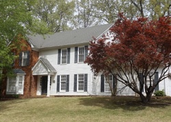 Sheriff-sale Listing in HICKORY GLEN DR GERMANTOWN, TN 38138