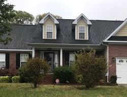Short-sale Listing in CARLOWAY DR FAYETTEVILLE, NC 28304
