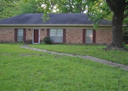 Short-sale Listing in RIDGELAND DR JACKSON, MS 39212