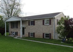 Short-sale in  HAAR RD Spring Grove, PA 17362